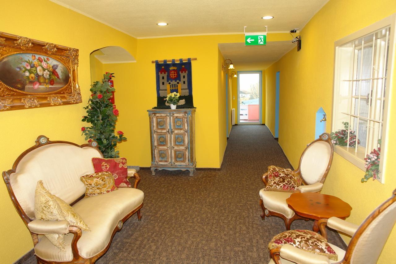 Hotel Garni Daniela Urich Schwanenstadt Екстериор снимка