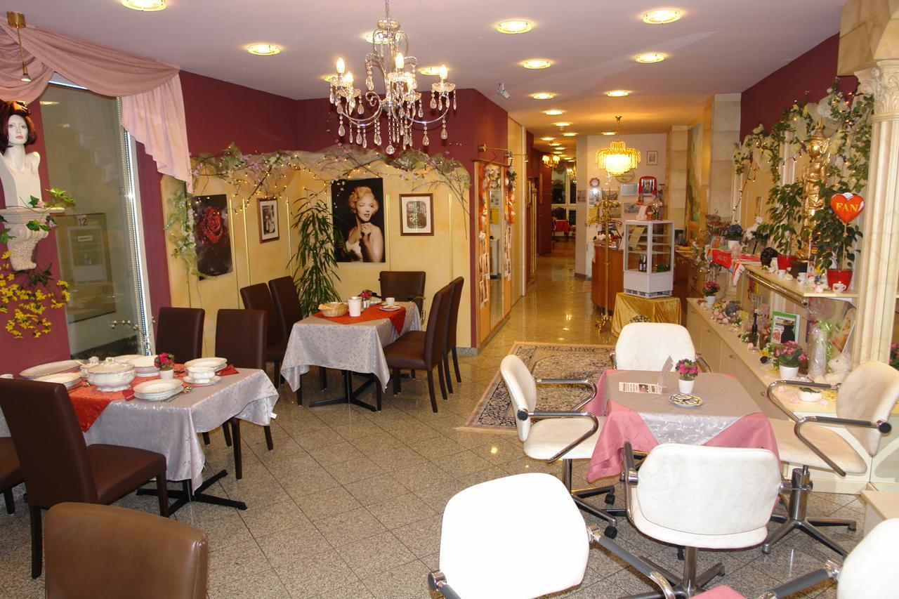 Hotel Garni Daniela Urich Schwanenstadt Екстериор снимка