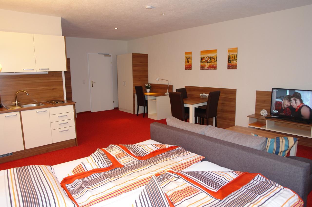 Hotel Garni Daniela Urich Schwanenstadt Екстериор снимка